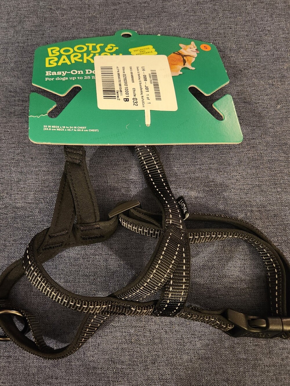 NEW Boots & Barkley Dog Harness - Size Small